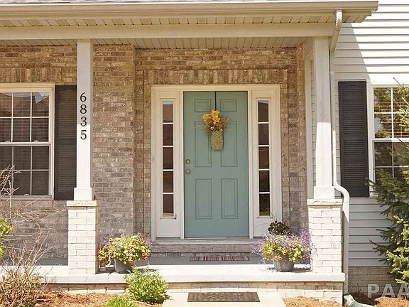 3rd image of 6835 N Ironwood Dr