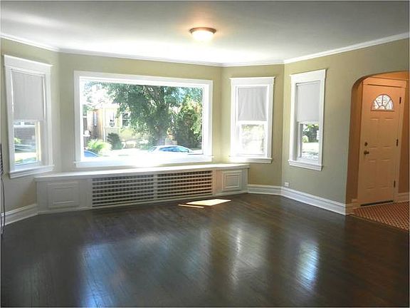 2nd image of 7819 Elmgrove Dr