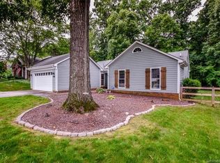 9206 Twin Trail Dr, Huntersville, NC 28078