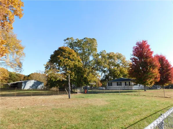 13011 E County Road 210n St, Lerna, IL 62440