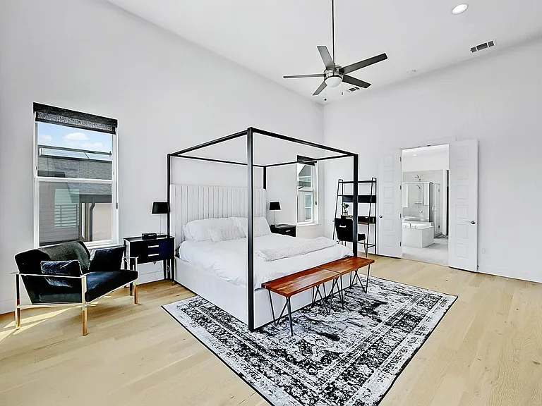 7329 Cordoba Dr — Photo 16
