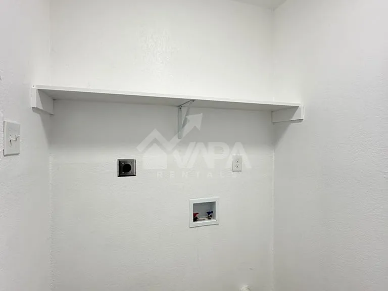 8030 Wayword Trl — Photo 20