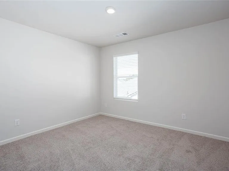 61 Grove Springs Ct — Photo 24