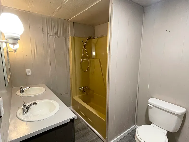 3713 Route 75 — Photo 9