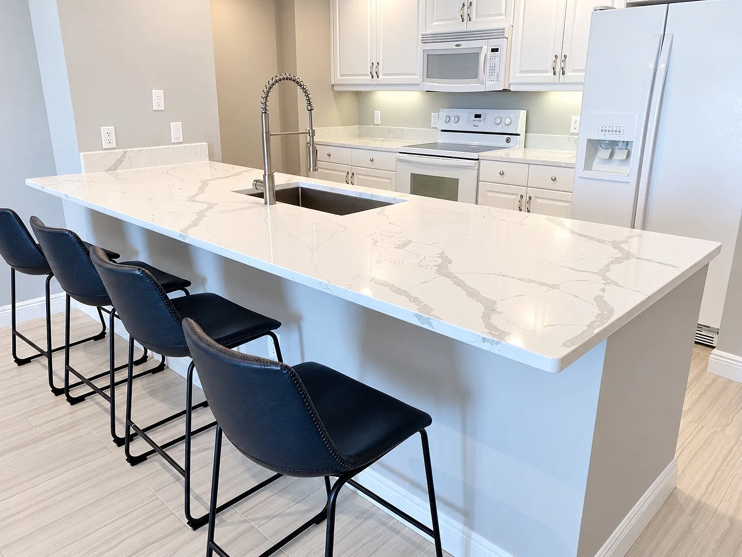 2 bed, 1310 sqft, $4,500 — Photo 4
