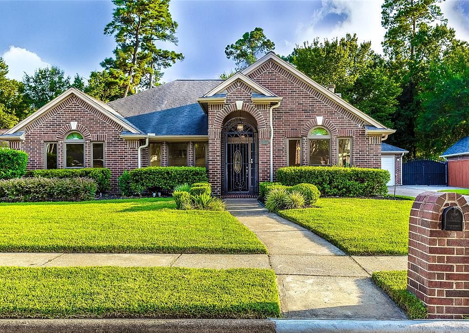 1st image of 275 Wood Circle Ln
