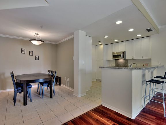 3rd image of 3901 Lick Mill Blvd APT 121