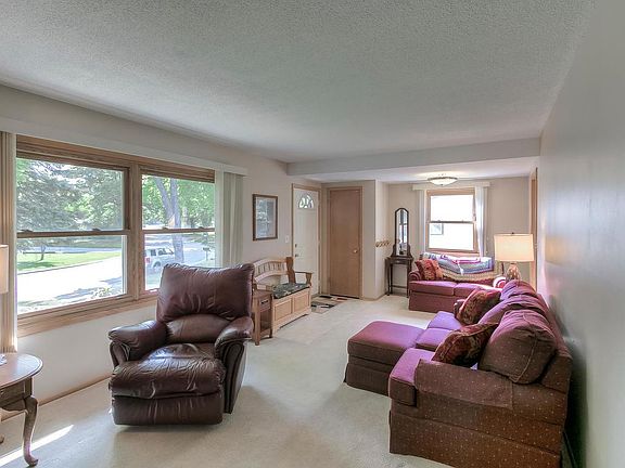 3rd image of 8251 Del Dr