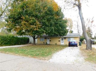 2411 42nd St NW, Canton, OH 44709
