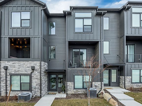 2nd image of 5036 W Zion Rd