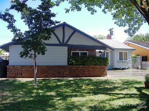 Great Curb Appeal...