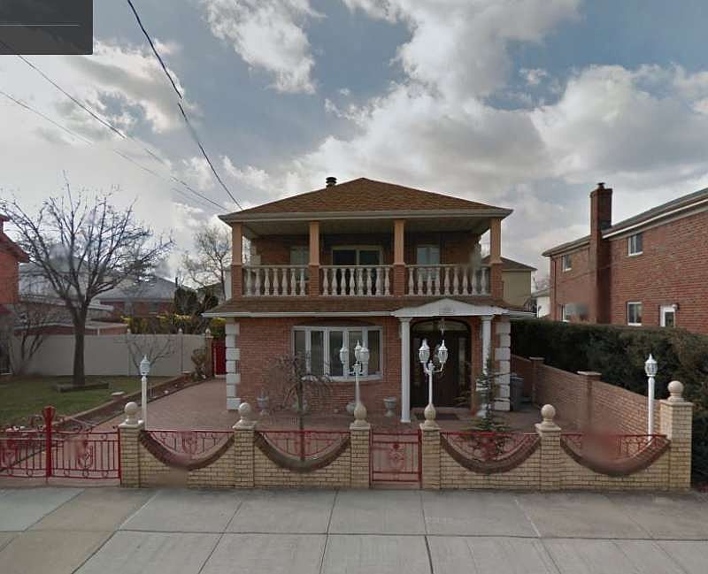 1st image of 2332 E 73rd St