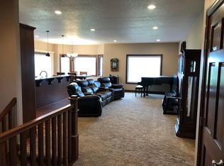 2136 14th St W, West Fargo, ND