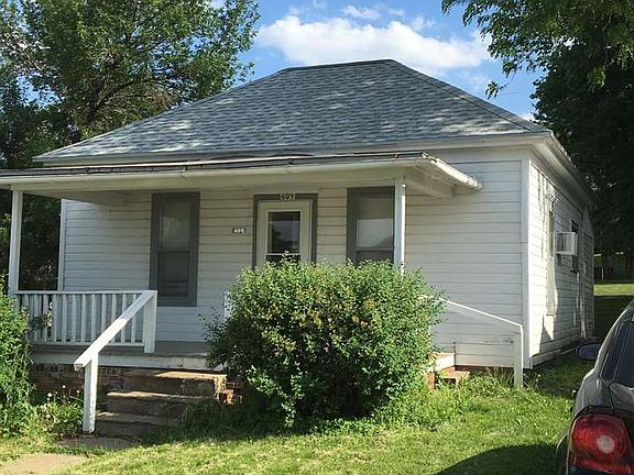 2nd image of 609 Central Ave