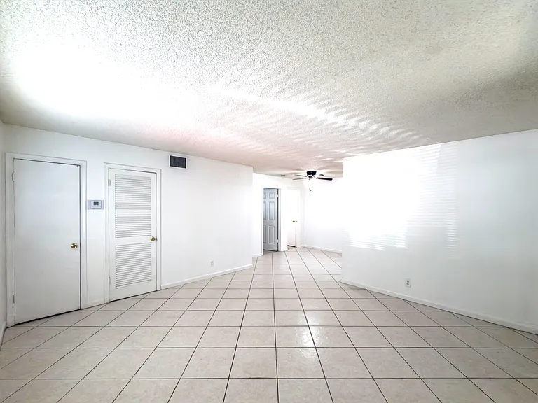4109 Riverside Dr — Photo 19