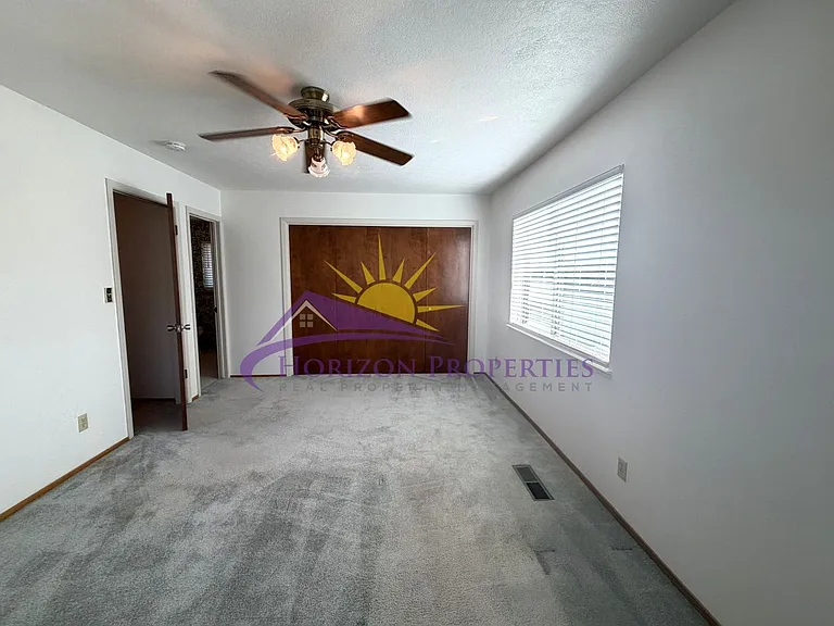 4939 Durland Way — Photo 15