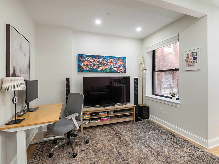 5 Garden Court St #2 — Photo 4