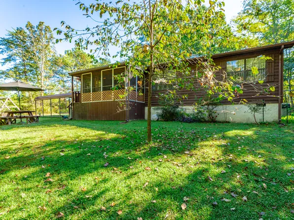 95 Stiles Ln, La Fayette, GA 30728