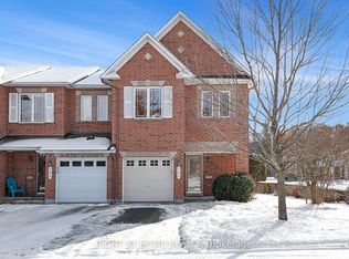 366 Forestbrook St, Ottawa, ON K2K0B7