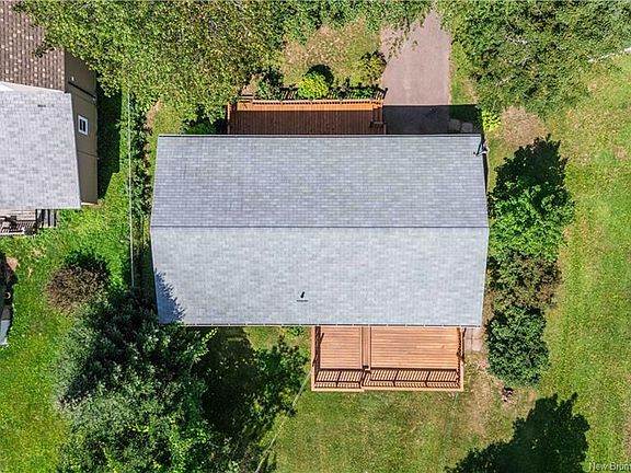 2nd image of 3064 Main St