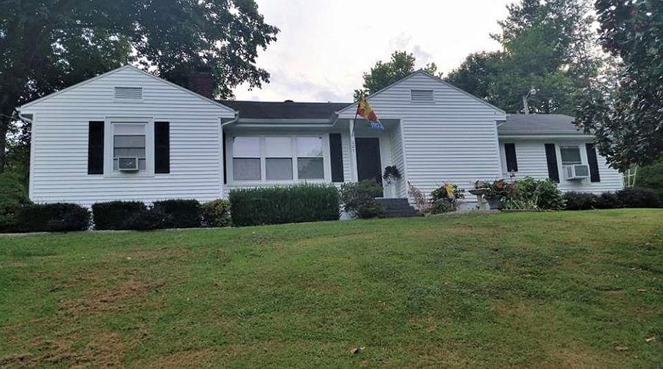 1st image of 207 Virginia Ave