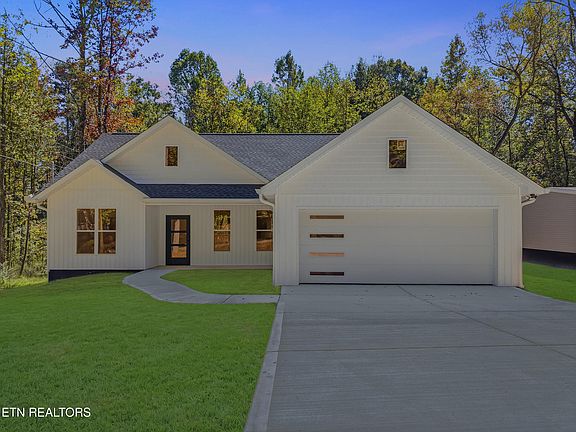 2nd image of 683 Hen Valley Rd