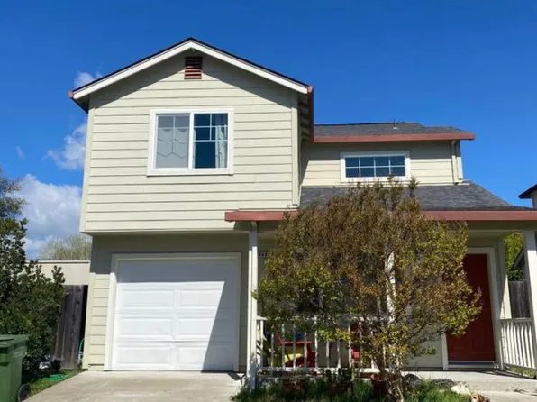 9480 Pajaro Ln, Forestville, CA 95436