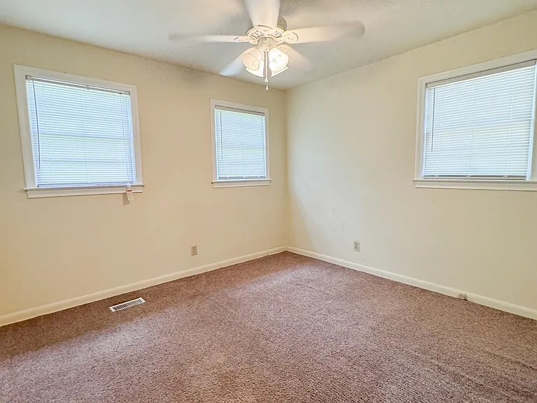1502 Atkamire Dr — Photo 24