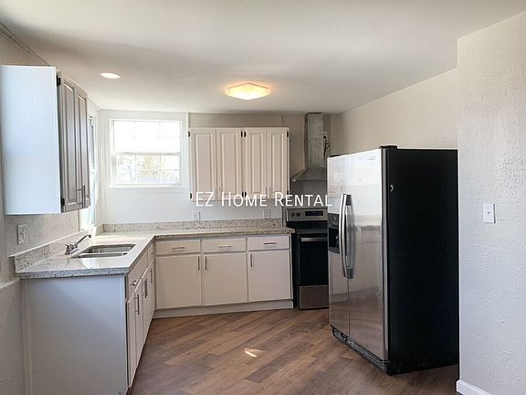 4th image of 7515 Bayway Dr #4