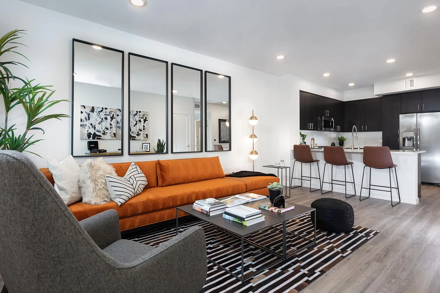 1 bed, 1.0 bath, 678 sqft, $8,810 — Photo 1