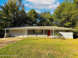 5610 Magnolia Dr, Jackson, MS 39209
