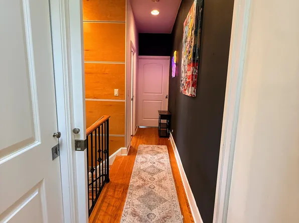 8 Carroll Place image 14 of 27