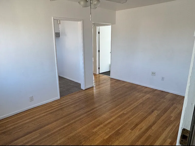 568 Margaret Ave #1 — Photo 6