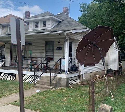 4th image of 1717 Columbia Ave