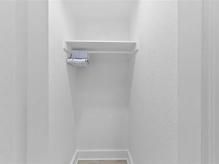 412 E Harwood St #2 — Photo 10