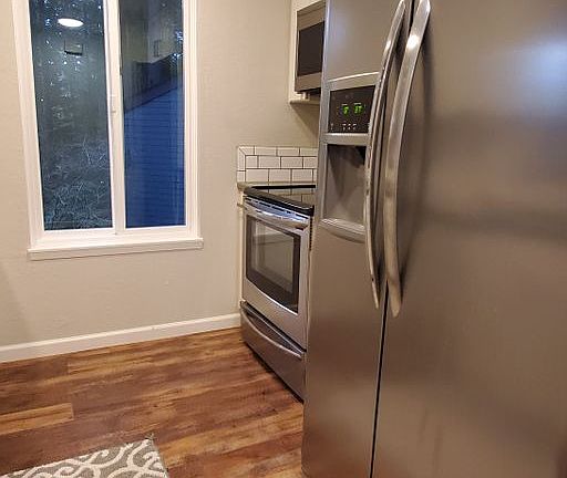 5th image of 14641 NE 31st St APT 8D