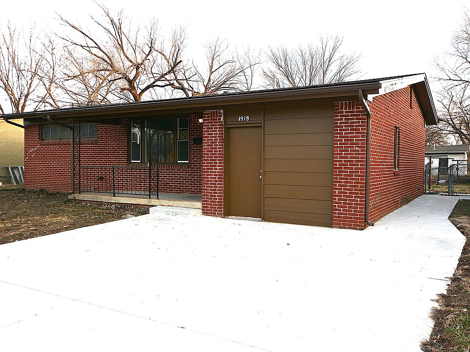 1st image of 1919 W Rita Ave