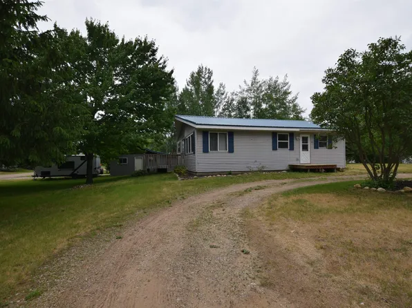 415 Sheridan St, Oconto Falls, WI 54154