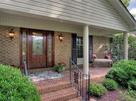 3rd image of 3420 Chilham Pl