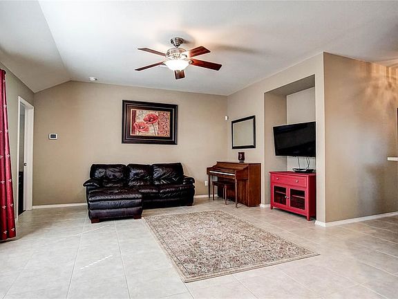 5th image of 3923 Carters Lake Dr