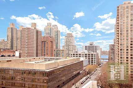 1st image of 165 W 66th St APT 11D