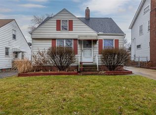 15500 Benhoff Dr, Maple Heights, OH 44137