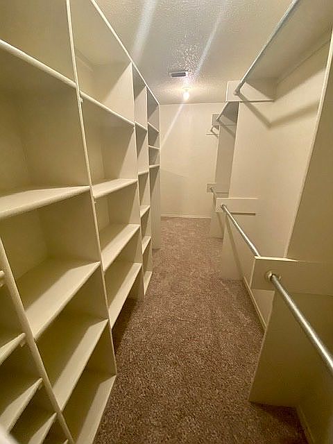 Master closet 