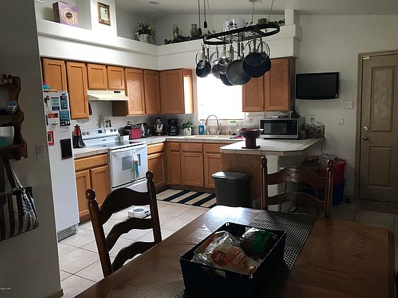 3rd image of 3416 Mockingbird Dr