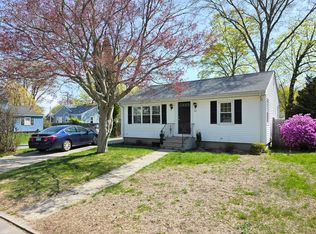 61 Read St, Riverside, RI 02915