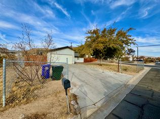 23890 Tahquitz Rd, Apple Valley, CA 92307