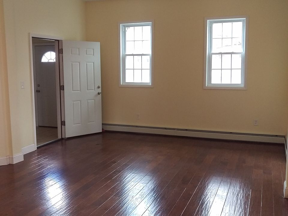 1st image of 317 S 6th Ave #1ST