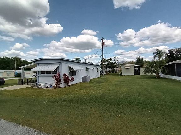 3rd image of 405 3rd St