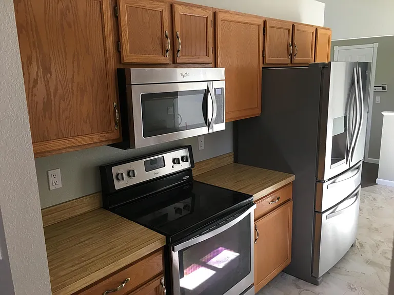862 Charter Oak Ct — Photo 8