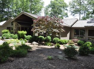 1137 Vista Way, Banner Elk, NC 28646